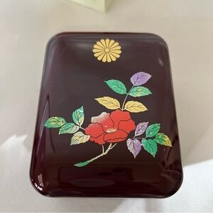 Vintage Japanese Aizu Tamamushi Laquerware Mini Box